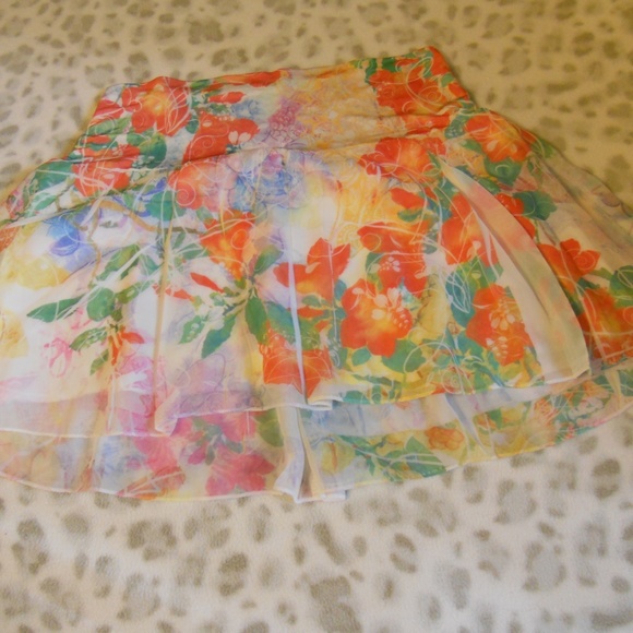 Super Cute Summer Skirt, Size 10. Girls - Picture 4 of 6
